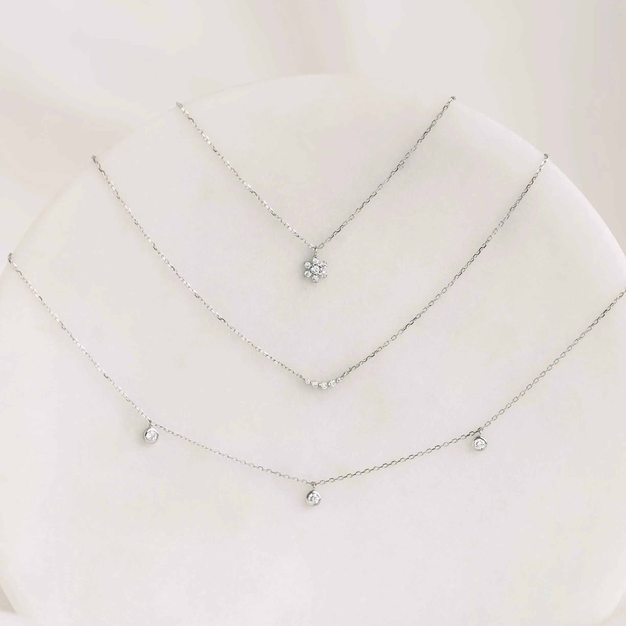 3-Diamond Necklace White Gold