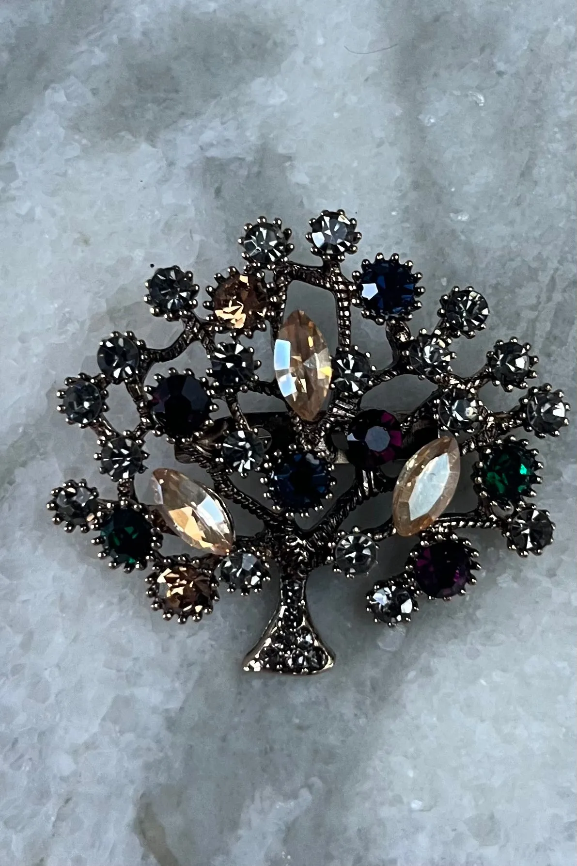 Classic Brooch Pins