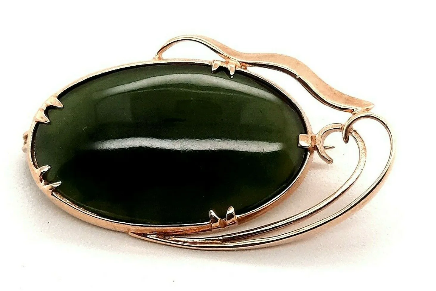 Nephrite Jade 9ct Yellow Gold Brooch