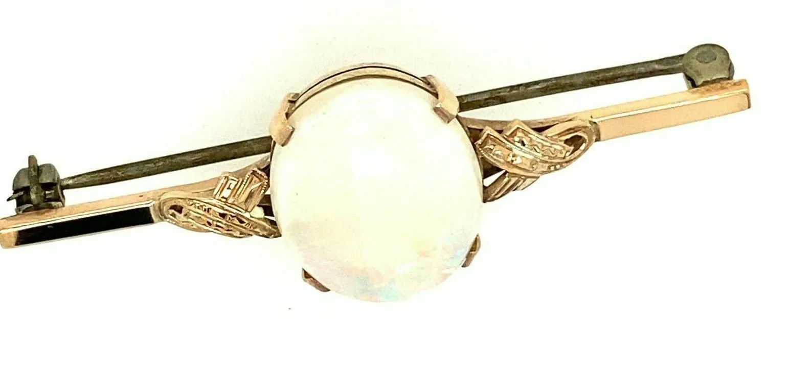 Opal 9ct Yellow Gold Brooch