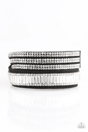 Paparazzi Bracelet ~ Just In SHOWTIME