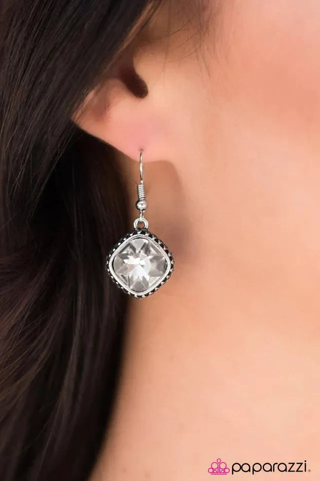 Paparazzi Earring ~ Royal Treasure - White