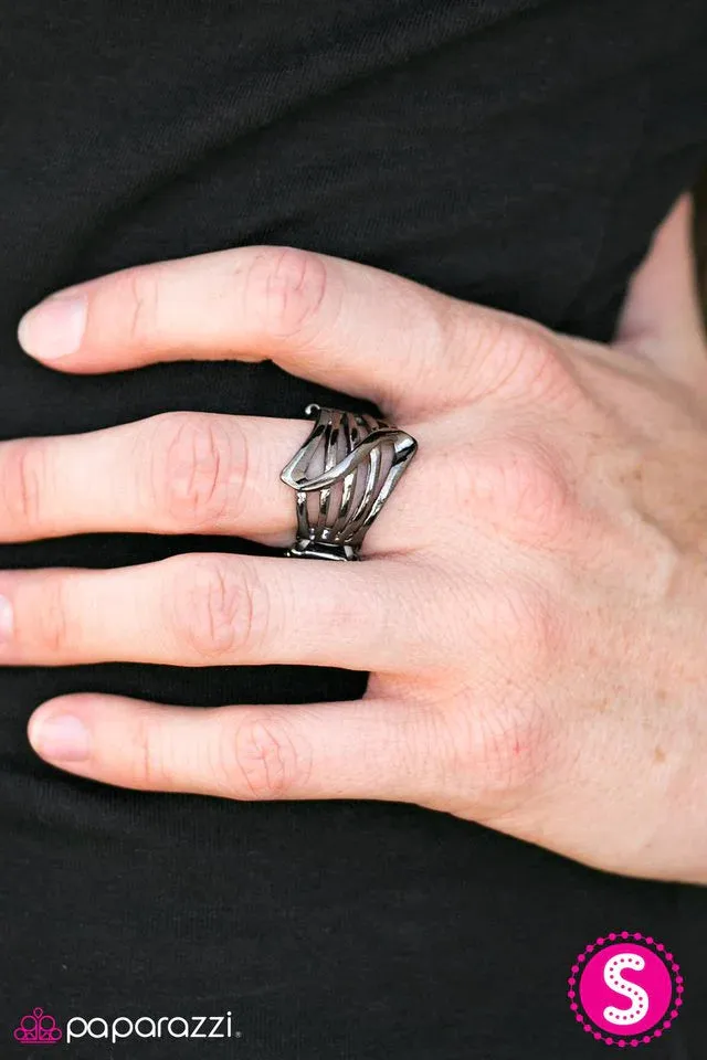 Paparazzi Ring ~ Head Over Shimmer - Black