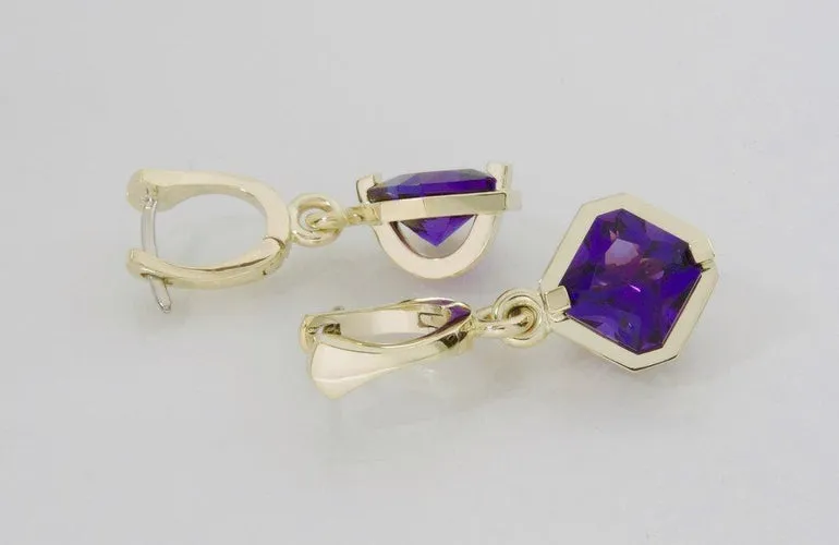 Purpura Earrings