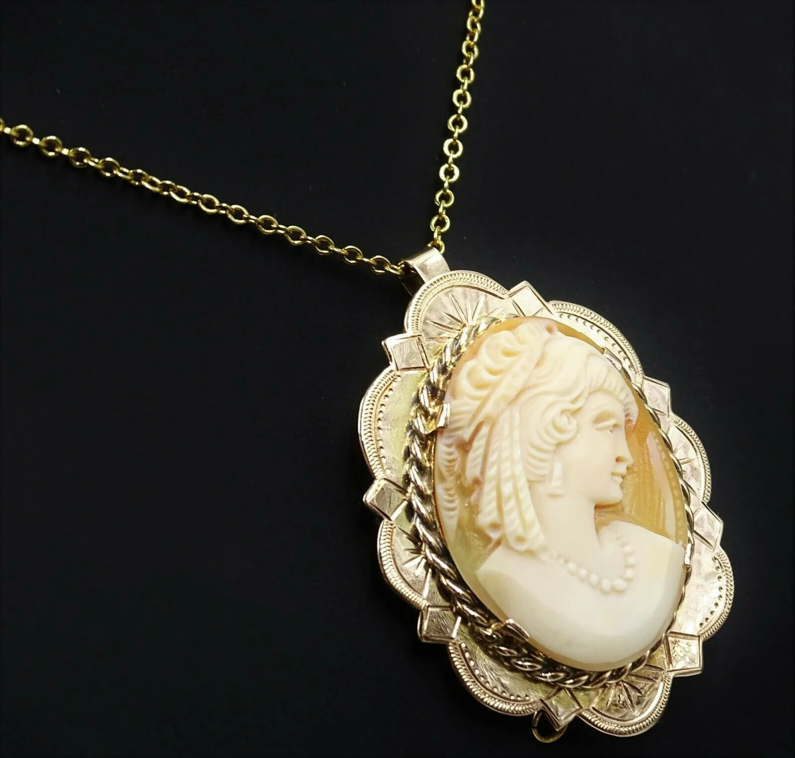 Shell Cameo 9ct Yellow Gold Brooch/Pendant